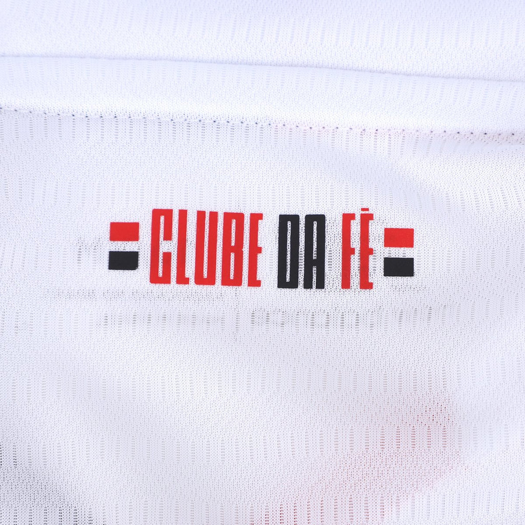 https://static.saostore.com.br/produtos/camisa-sao-paulo-infantil-i-2425-sn-torcedor-new-balance/24/39U-9326-024/39U-9326-024_zoom6.jpg?ts=1777865394