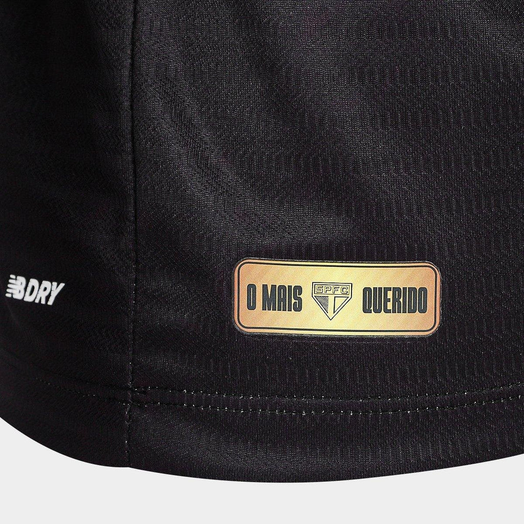 https://static.saostore.com.br/produtos/camisa-sao-paulo-2425-iii-sn-torcedor-comemorativa-new-balance-masculina/02/39V-0544-002/39V-0544-002_zoom5.jpg?ts=1778992601