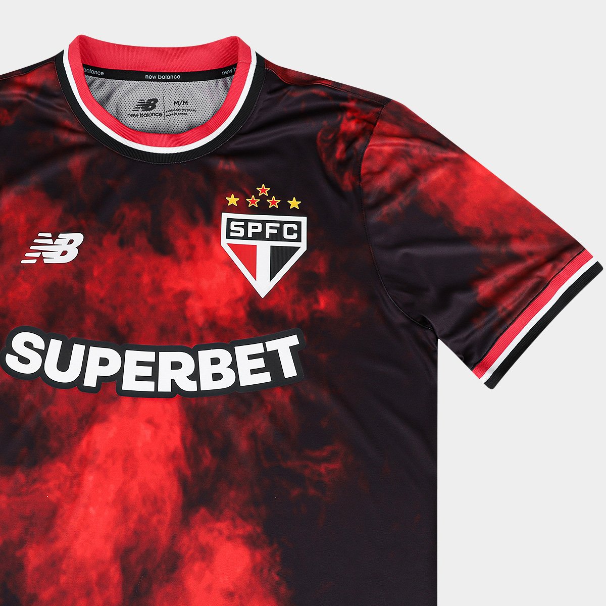 https://static.saostore.com.br/produtos/camisa-sao-paulo-2425-iii-sn-torcedor-comemorativa-new-balance-masculina/02/39V-0544-002/39V-0544-002_zoom8.jpg?ts=1778992601