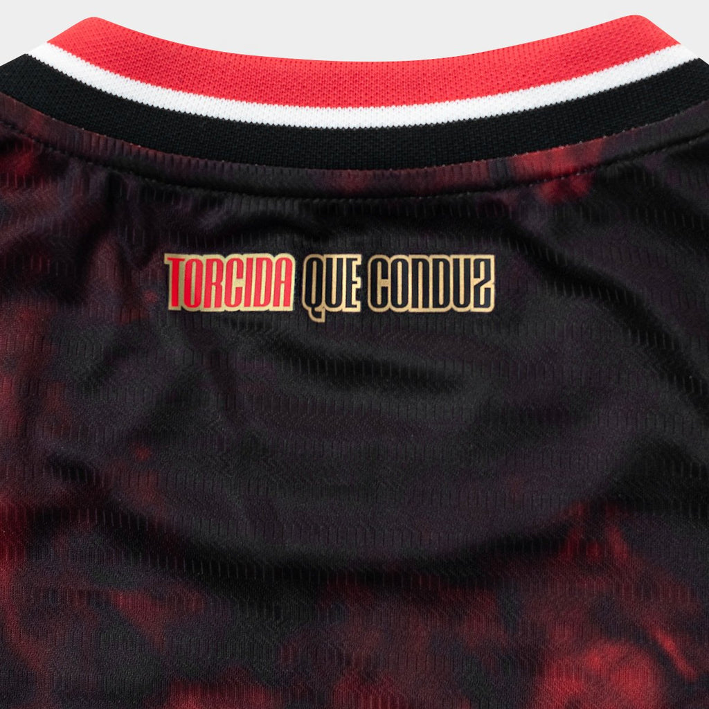 https://static.saostore.com.br/produtos/camisa-sao-paulo-infantil-2425-sn-torcedor-comemorativa-new-balance/02/39V-0545-002/39V-0545-002_zoom3.jpg