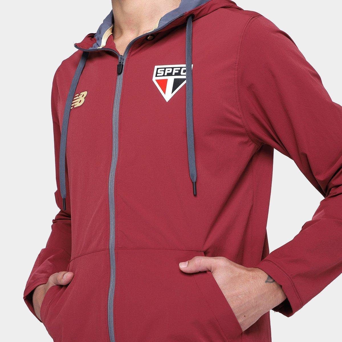 https://static.saostore.com.br/produtos/jaqueta-sao-paulo-2526-viagem-new-balance-masculina/57/39V-1554-857/39V-1554-857_zoom3.jpg?ts=1778992222