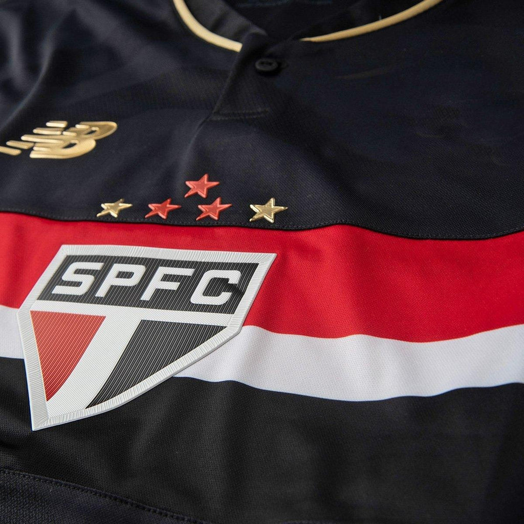https://static.saostore.com.br/produtos/camisa-sao-paulo-iii-2526-sn-jogador-comemorativa-new-balance-feminina/02/39V-24EB-002/39V-24EB-002_zoom4.jpg?ts=1778730358