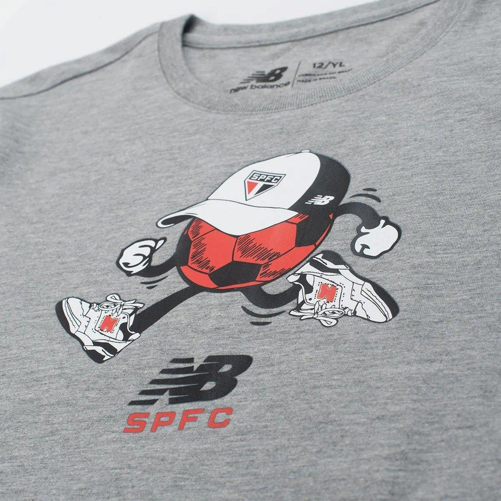 https://static.saostore.com.br/produtos/camiseta-infantil-sao-paulo-550-new-balance/10/39V-24OO-010/39V-24OO-010_zoom4.jpg