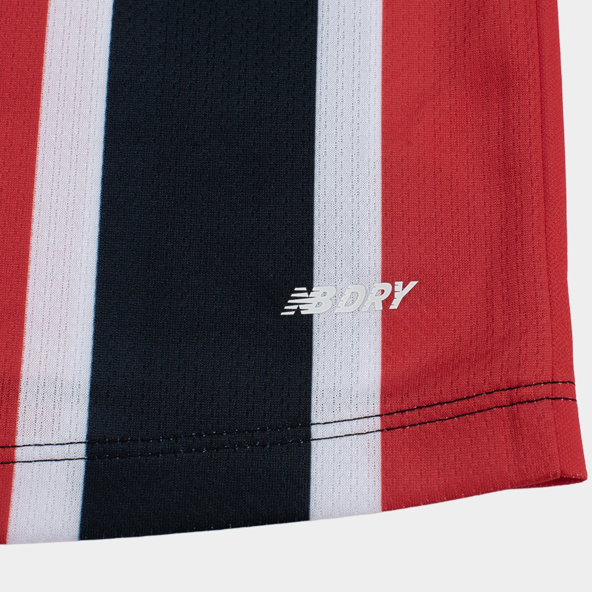 https://static.saostore.com.br/produtos/camisa-sao-paulo-ii-2627-jogador-new-balance-masculina/56/39V-24VQ-056/39V-24VQ-056_zoom8.jpg?ts=1778905853