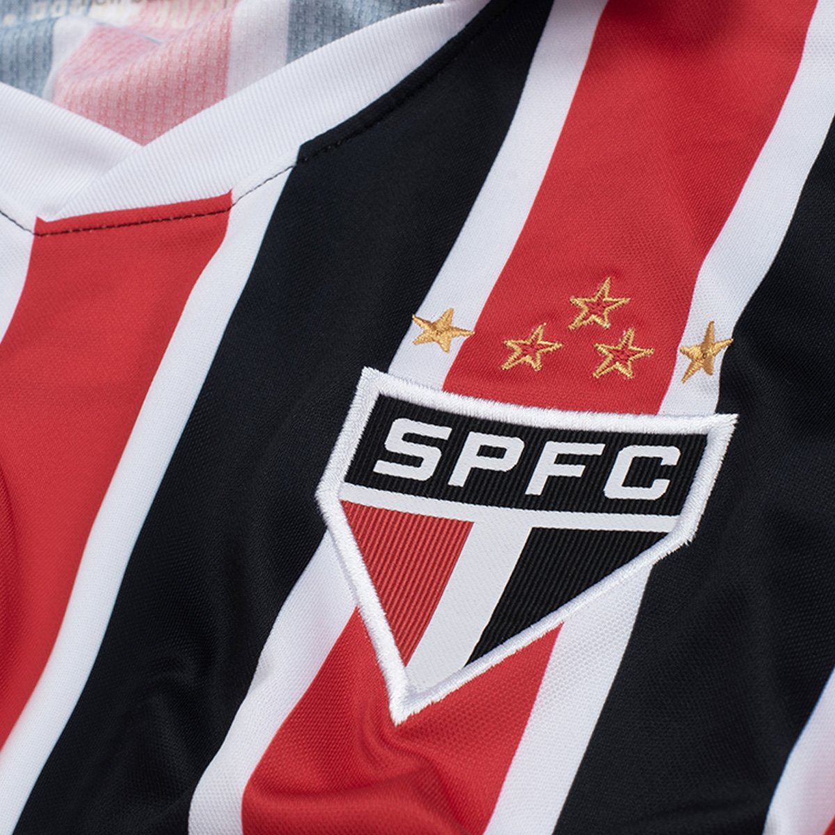 https://static.saostore.com.br/produtos/camisa-infantil-sao-paulo-ii-2627-torcedor-new-balance/56/39V-24VY-056/39V-24VY-056_zoom3.jpg?ts=1778733846