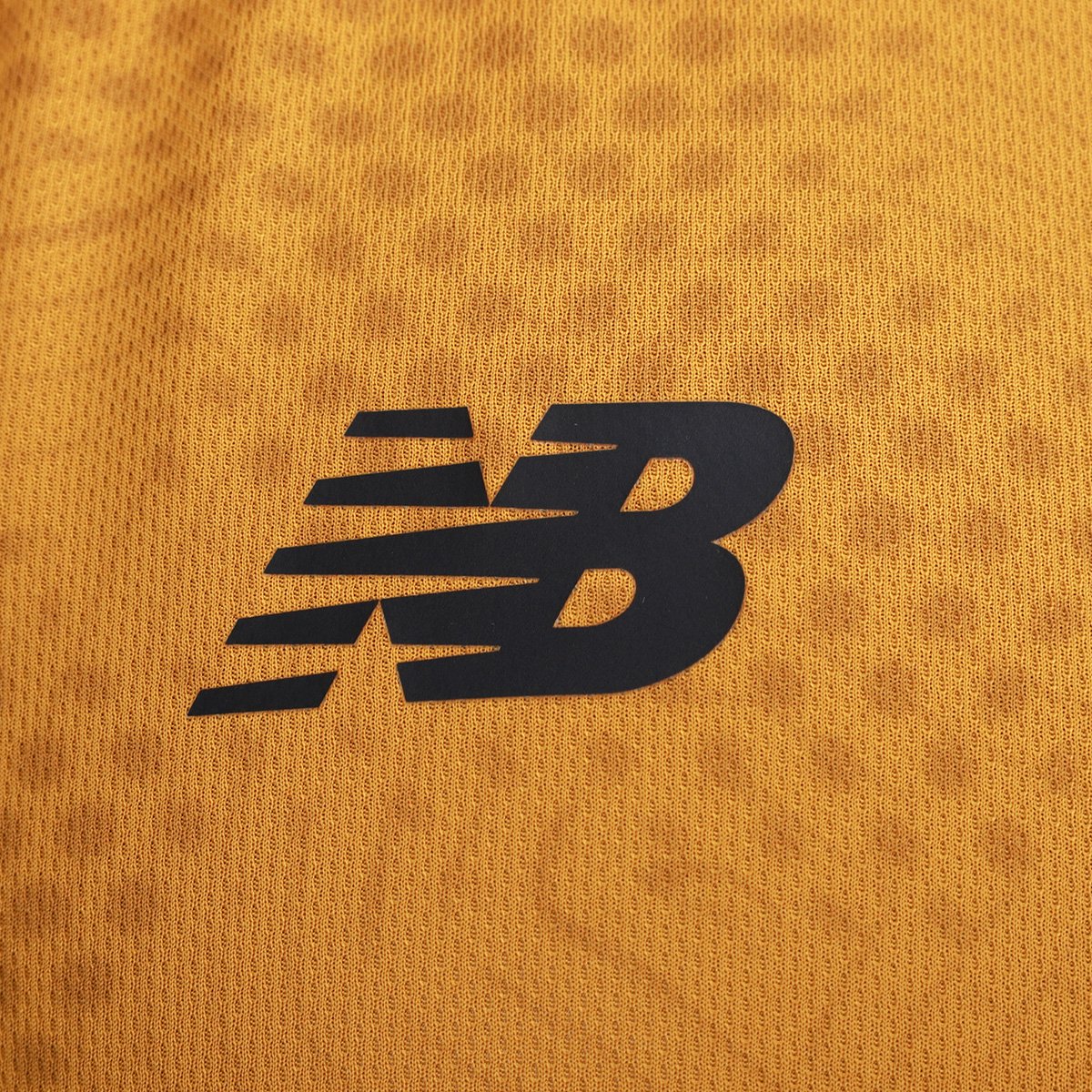 https://static.saostore.com.br/produtos/camisa-sao-paulo-treino-2627-new-balance-masculino/74/39V-24W2-274/39V-24W2-274_zoom4.jpg