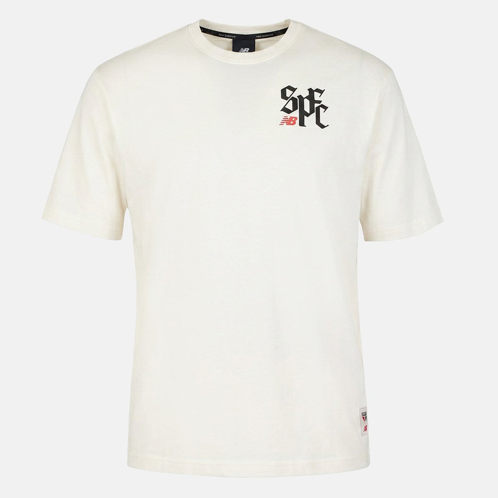 https://static.saostore.com.br/produtos/camiseta-sao-paulo-monograma-new-balance/05/39V-25MX-205/39V-25MX-205_zoom1.jpg