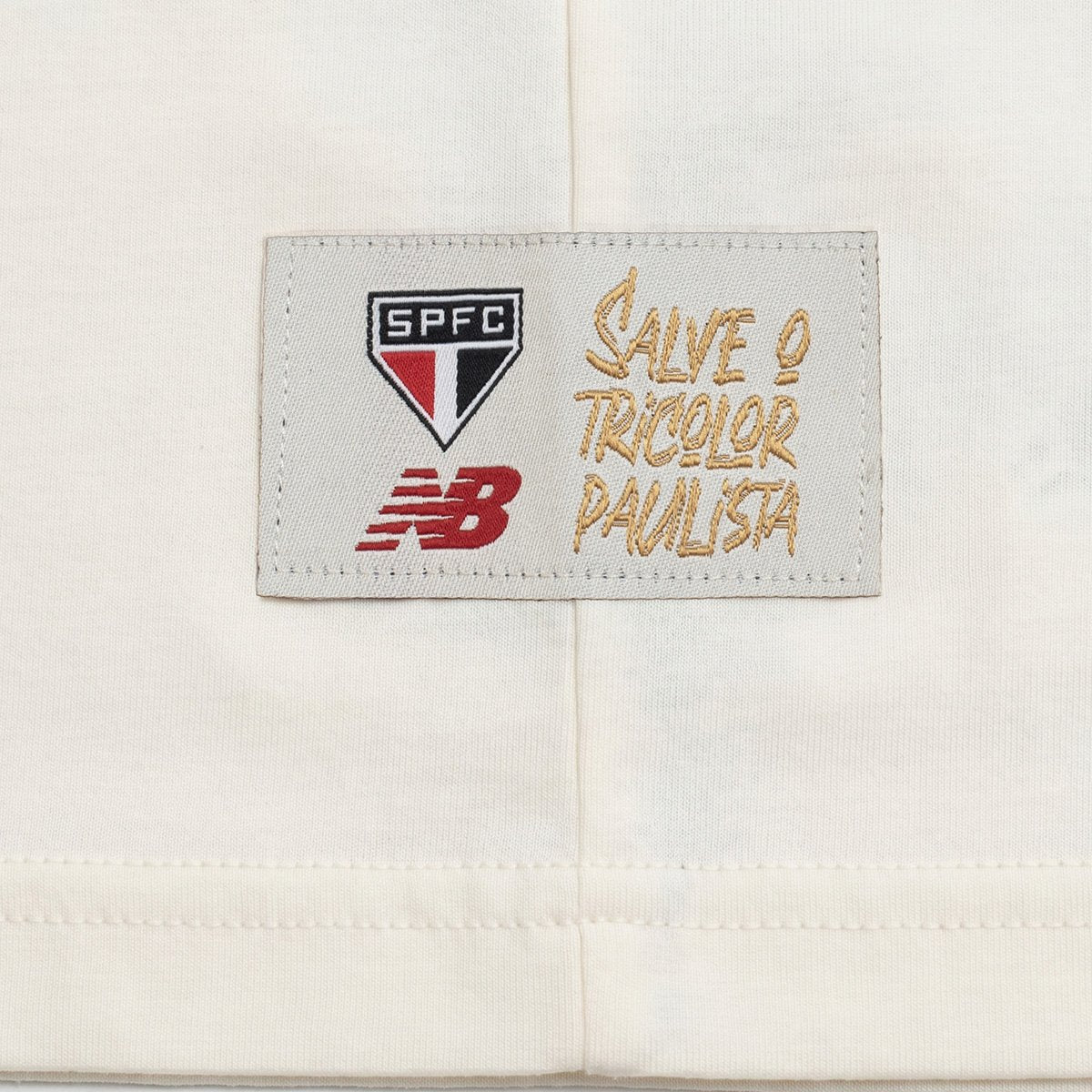 https://static.saostore.com.br/produtos/camiseta-sao-paulo-monograma-new-balance/05/39V-25MX-205/39V-25MX-205_zoom3.jpg