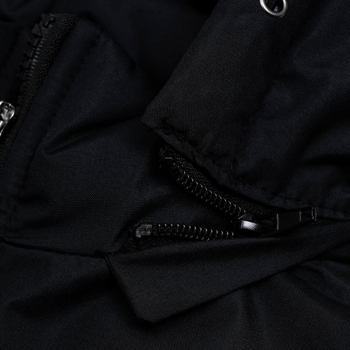 https://static.saostore.com.br/produtos/jaqueta-parka-dobby-sao-paulo-poly-spfc-masculina/06/AJM-1279-006/AJM-1279-006_zoom4.jpg?ts=1778154038