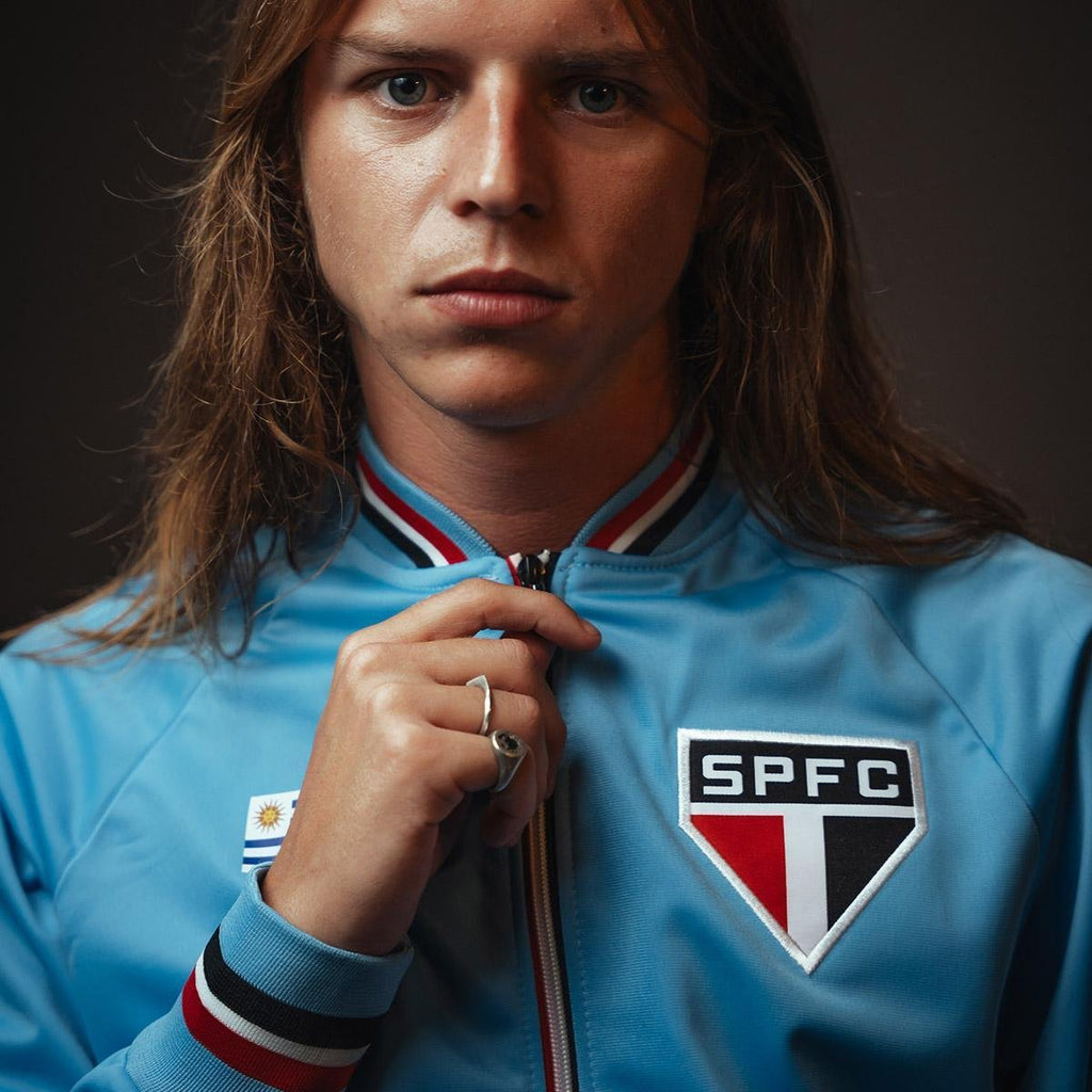https://static.saostore.com.br/produtos/jaqueta-sao-paulo-idolos-uruguaios-masculina/08/AJM-157C-008/AJM-157C-008_zoom2.jpg?ts=1778733738