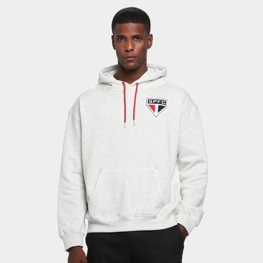 https://static.saostore.com.br/produtos/jaqueta-sao-paulo-salto-c-capuz-masculina/10/R2D-20M0-010/R2D-20M0-010_zoom1.jpg?ts=1779181748