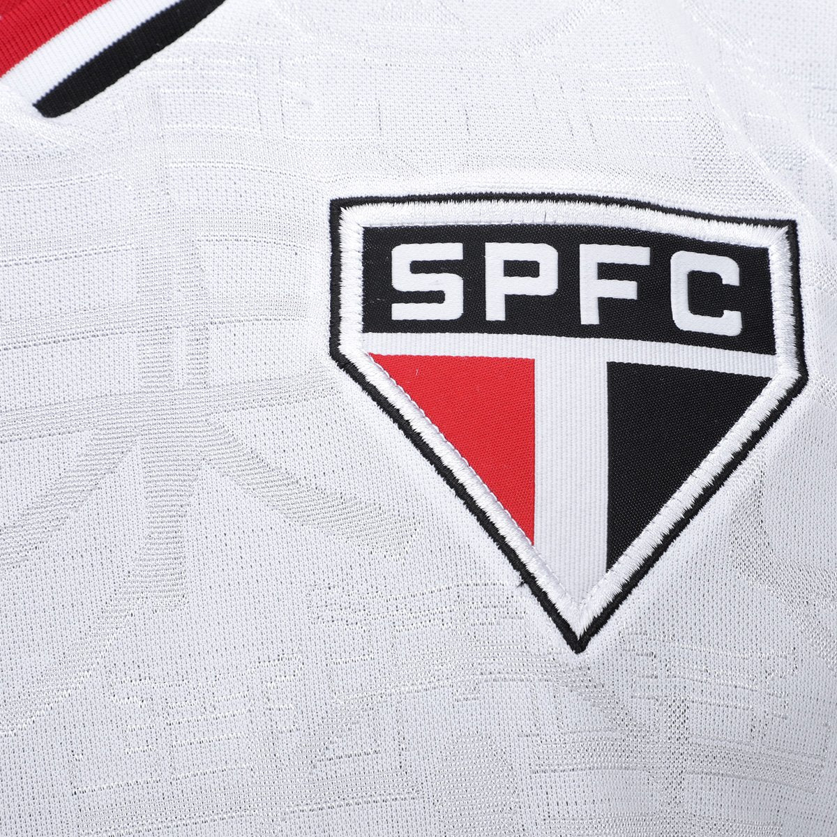 https://static.saostore.com.br/produtos/camiseta-sao-paulo-retromania-tokio-1993-masculina/14/T70-2224-014/T70-2224-014_zoom3.jpg?ts=1779184206